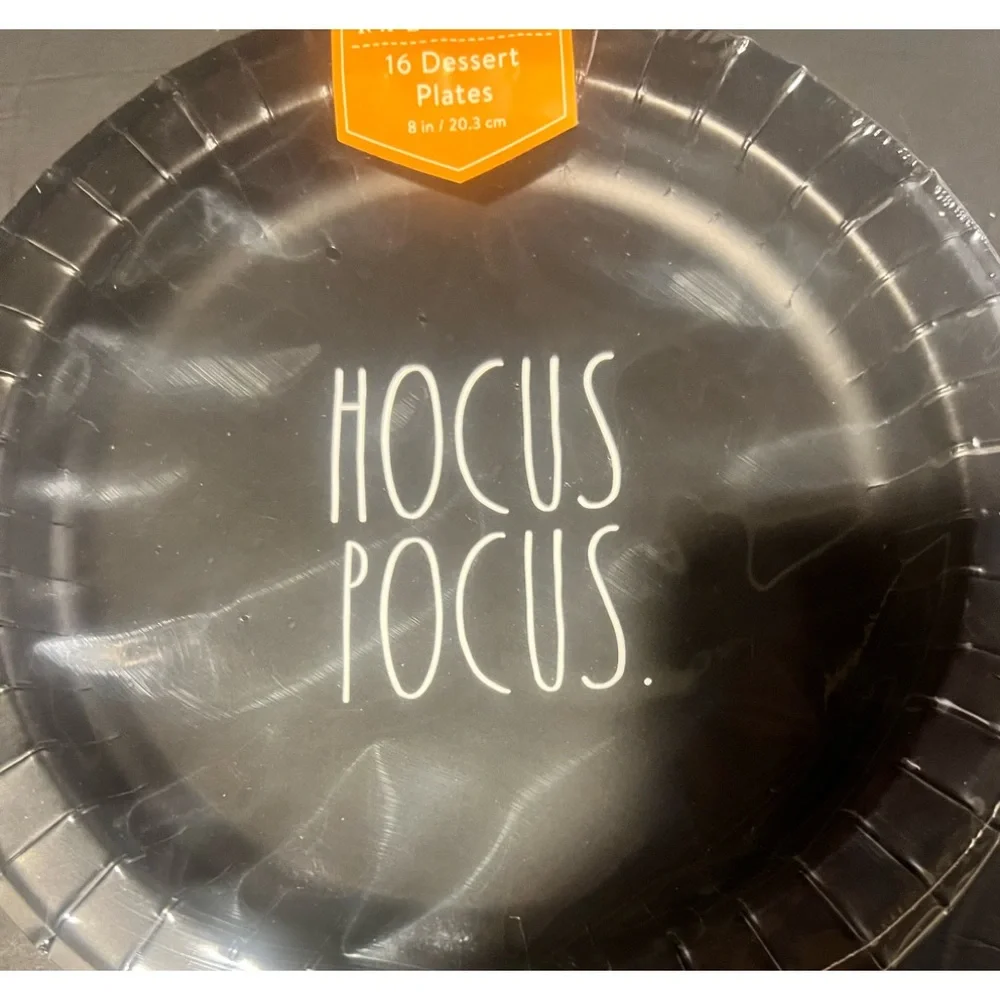 Hocus Pocus Rae Dunn Disposable Plates Heavy duty 16 Dessert Halloween